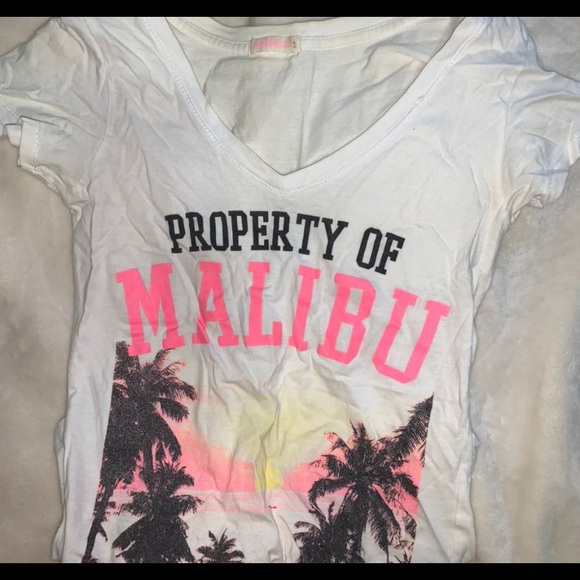 COZY SWEATERS ETC💋 - Picture 3 of 4